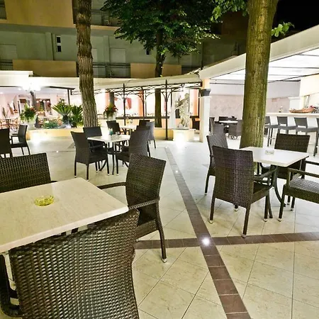فندق Bel *
